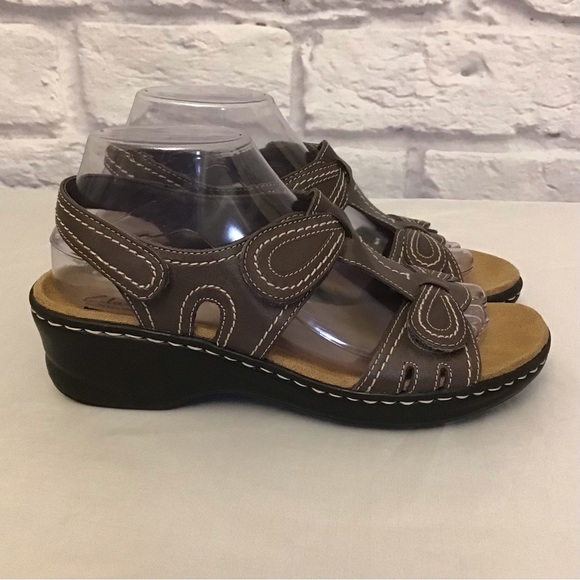 Clarks 8 Lexi Q Walnut Women’s Leather Footbed Sandals Brown Comfort Shoes - Picture 11 of 12